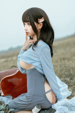 《吉他妹妹》｜蠢沫沫 · 50张写真