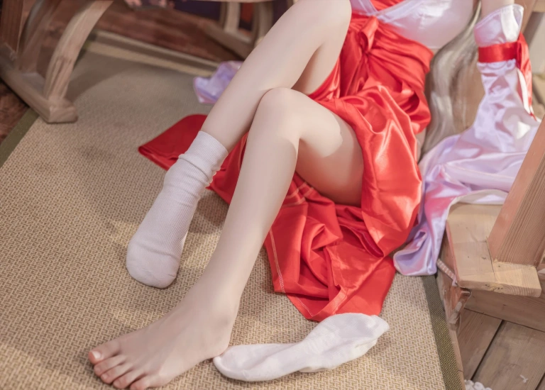 《碧蓝航线 可畏巫女》｜日奈娇(椎名莜) · 41张写真
