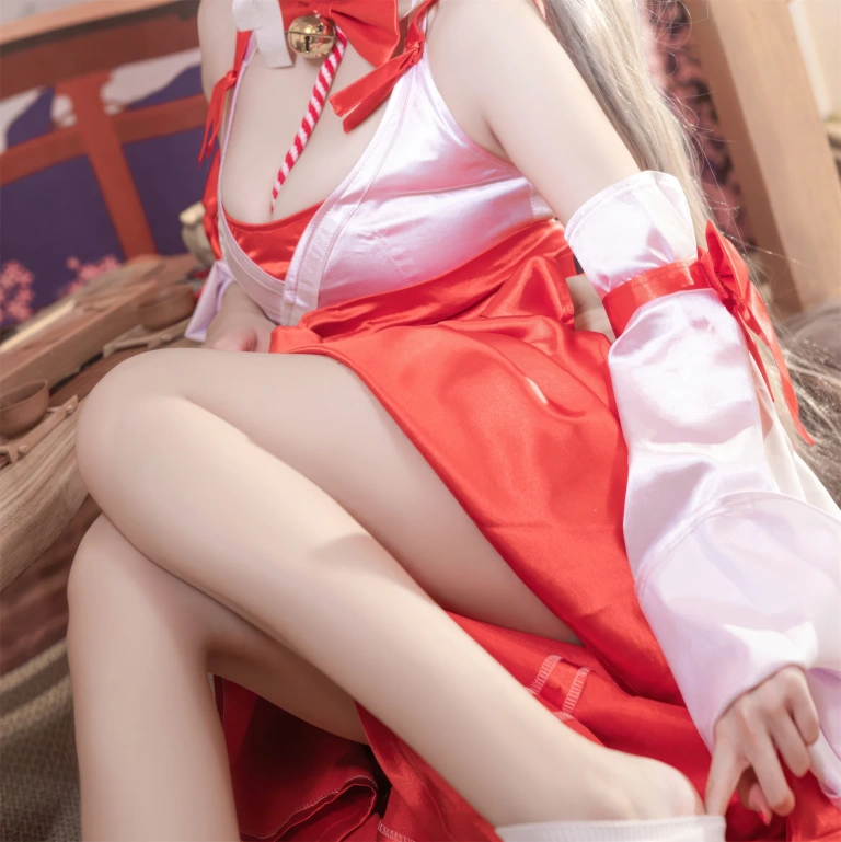 《碧蓝航线 可畏巫女》｜日奈娇(椎名莜) · 41张写真