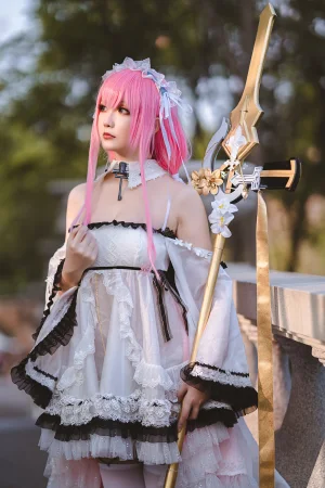 《《R-Maid》 英仙座》｜星之迟迟 · 25张写真