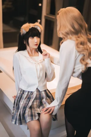 《女上司双人组合版》｜面饼仙儿&rioko凉凉子 · 41张写真、1 个视频