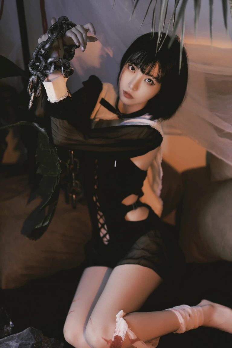 《修女创作》｜许岚 · 37张写真