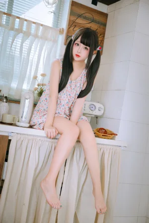 《厨房》｜日奈娇(椎名莜) · 154张写真、3 个视频