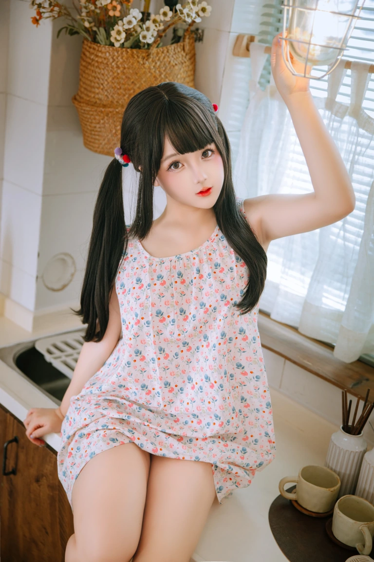 《厨房》｜日奈娇(椎名莜) · 154张写真、3 个视频
