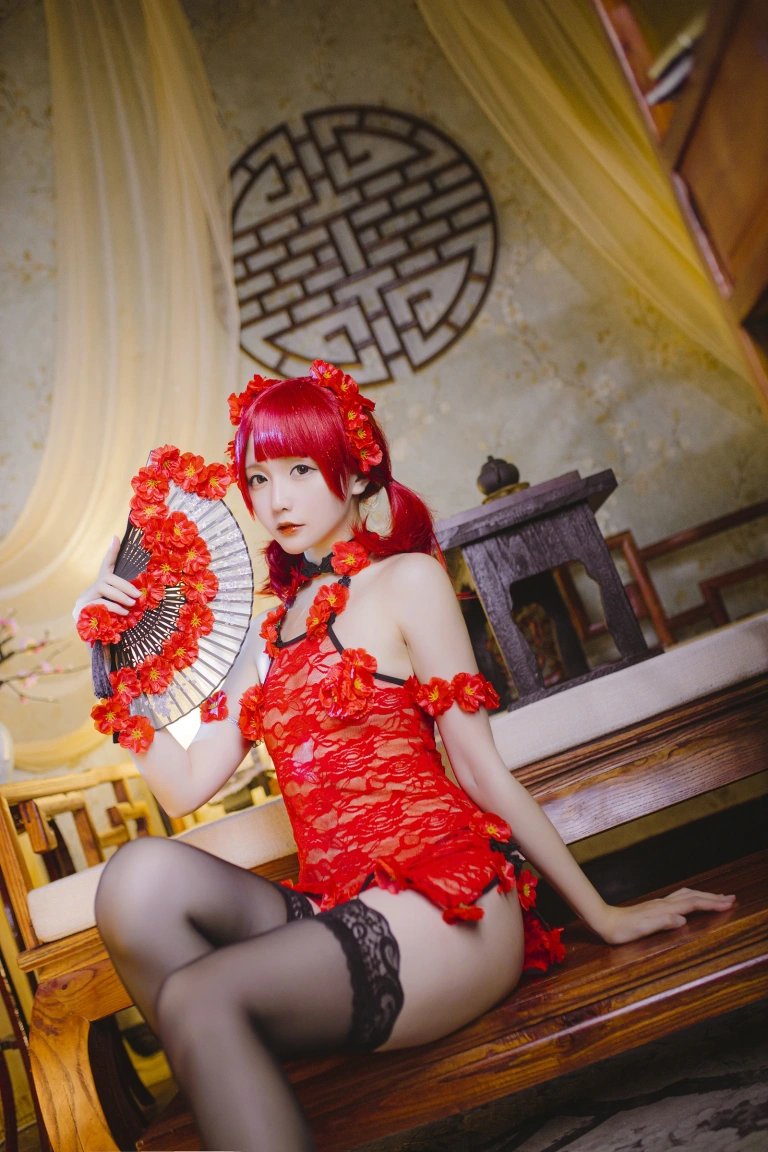 《《花鸟风月》 花与旗袍 红》｜星之迟迟 · 20张写真
