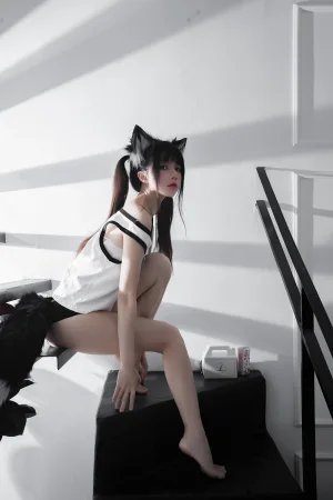 《狼崽崽》｜桜桃喵 · 60张写真