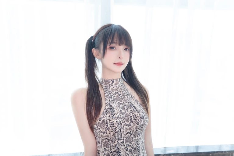 《第四季 序号31：《蟒纹旗袍》》｜神楽坂真冬 · 75张写真