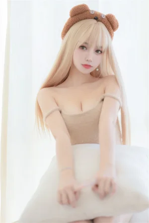 《小熊软糖》｜过期米线线喵 · 66张写真