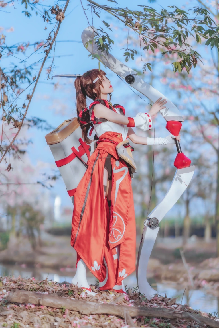 《花见巫女》｜桜桃喵 · 32张写真