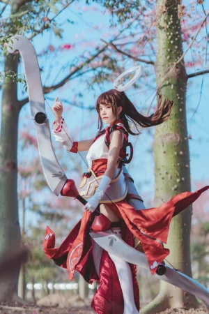 《花见巫女》｜桜桃喵 · 32张写真