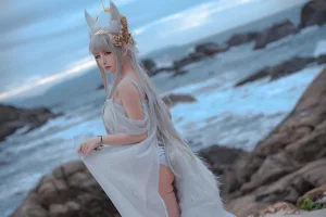 《明日方舟本 《Amazing Grace》 白金》｜星之迟迟 · 22张写真