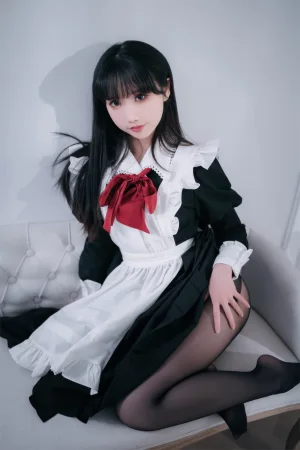 《红高跟女仆》｜面饼仙儿 · 30张写真