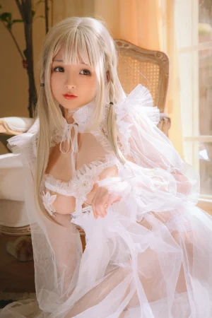 《白纱衣》｜日奈娇(椎名莜) · 136张写真、4 个视频