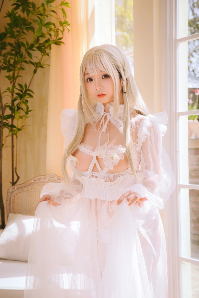 《白纱衣》｜日奈娇(椎名莜) · 136张写真、4 个视频