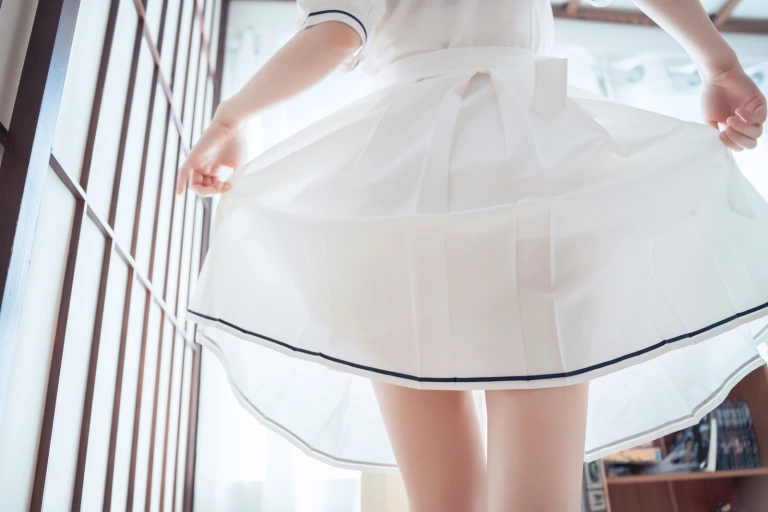 《盛夏制服》｜桜桃喵 · 39张写真