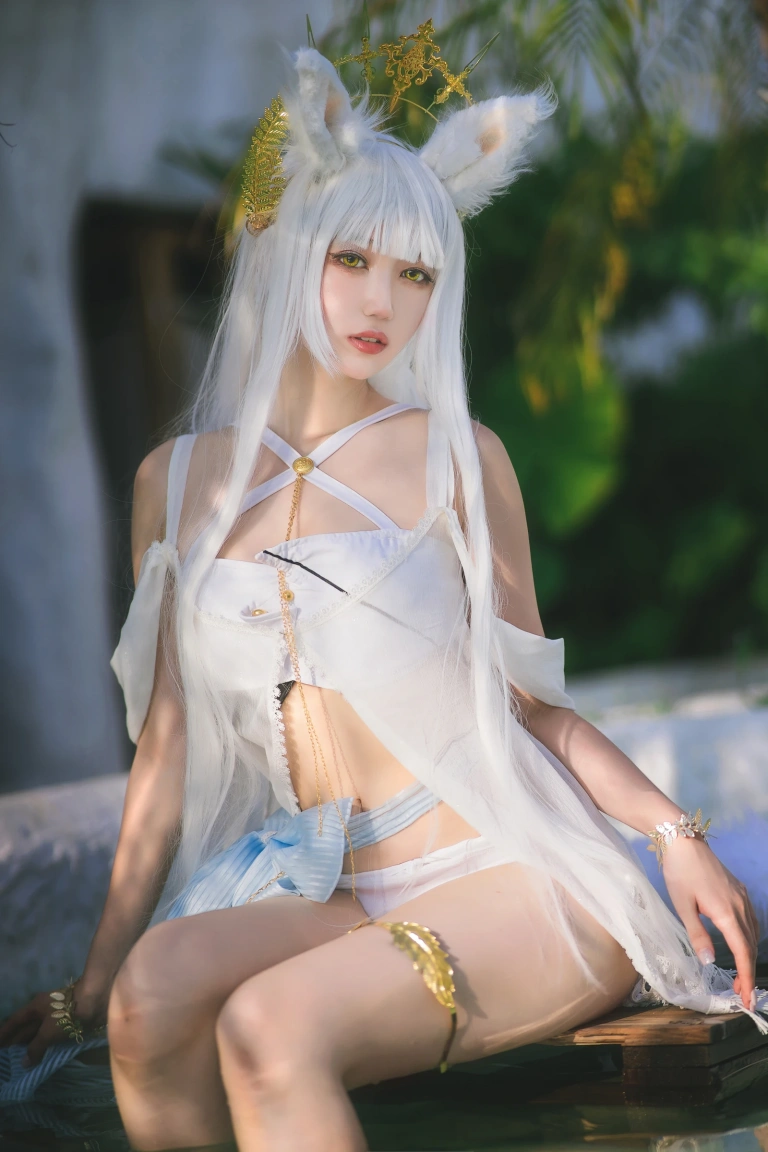 《白金泳装》｜周叽是可爱兔兔 · 23张写真