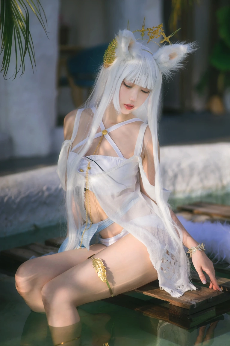 《白金泳装》｜周叽是可爱兔兔 · 23张写真