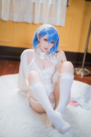 《恰巴耶夫睡衣》｜面饼仙儿 · 43张写真