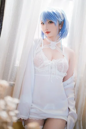 《恰巴耶夫睡衣》｜面饼仙儿 · 43张写真