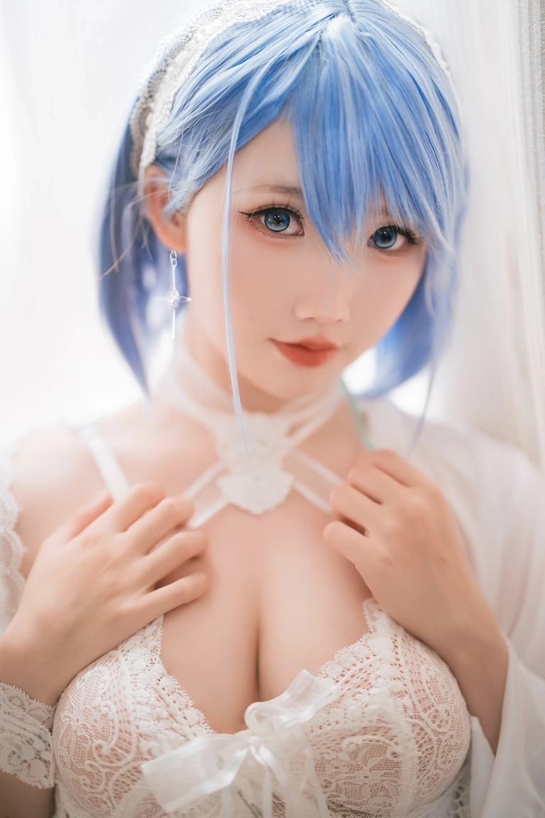 《恰巴耶夫睡衣》｜面饼仙儿 · 43张写真