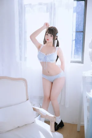 《美术生》｜日奈娇(椎名莜) · 129张写真、5 个视频
