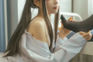 《下班后》｜蠢沫沫 · 143张写真