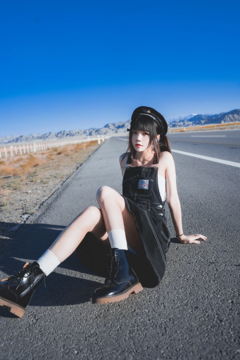《果夏 遥》｜桜桃喵 · 20张写真