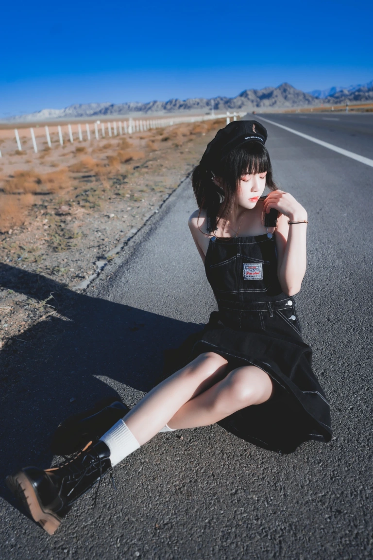 《果夏 遥》｜桜桃喵 · 20张写真