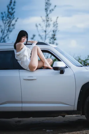 《车车》｜桜桃喵 · 15张写真