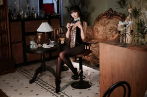 《豹纹兔女郎》｜面饼仙儿 · 16张写真