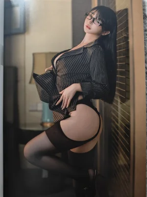 《实体本 私人秘书》｜桜井宁宁 · 74张写真