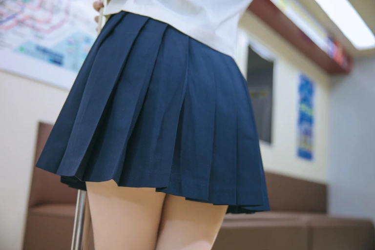《列车JK》｜日奈娇(椎名莜) · 140张写真