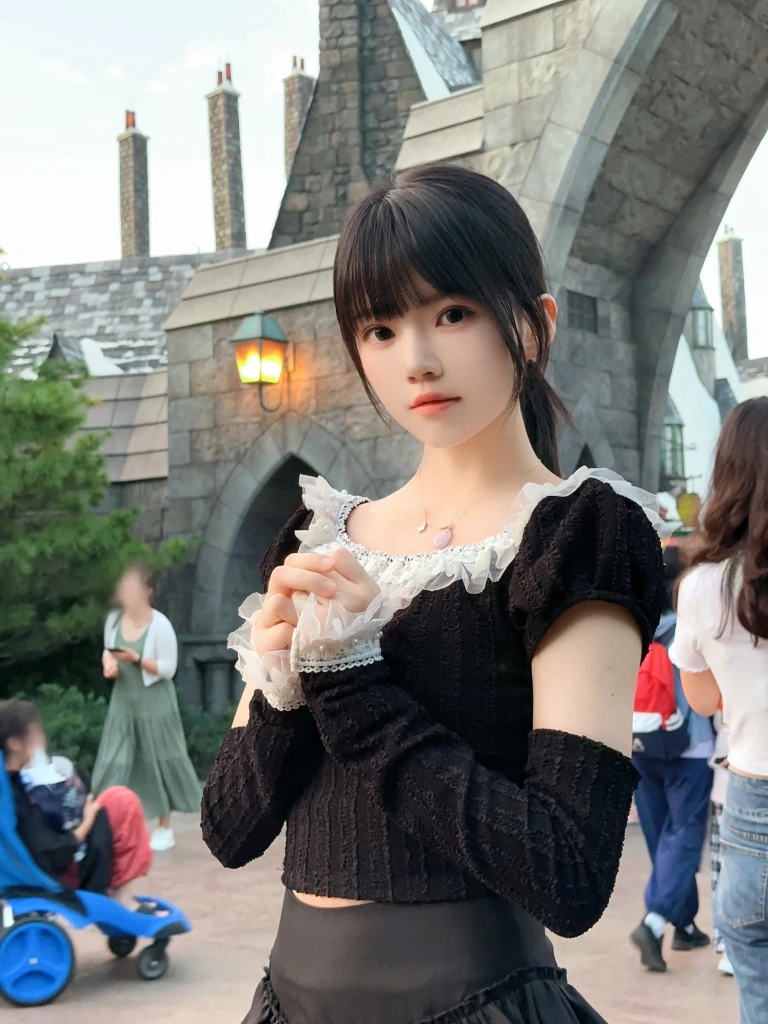 《灰丝》｜桜桃喵 · 14张写真