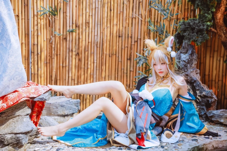 《2023年12月 希娜小姐》｜桜桃喵 · 46张写真、2 个视频