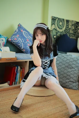 《女仆写真》｜雯仔不讲道理 · 17张写真