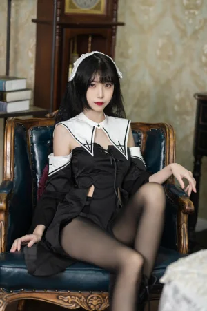 《修女黑丝》｜许岚 · 40张写真