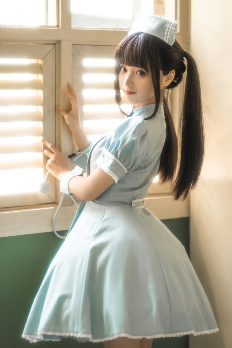 《小护士》｜蠢沫沫 · 140张写真