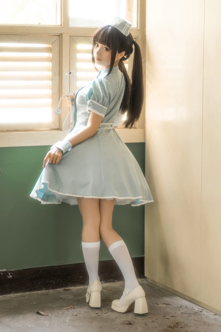 《小护士》｜蠢沫沫 · 140张写真