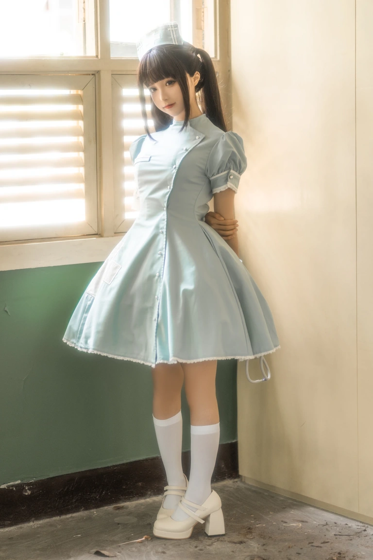 《小护士》｜蠢沫沫 · 140张写真
