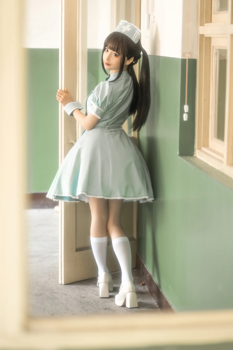 《小护士》｜蠢沫沫 · 140张写真