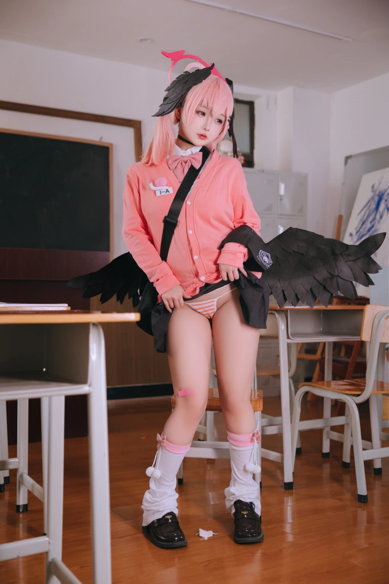 《下江小春jk》｜日奈娇(椎名莜) · 136张写真