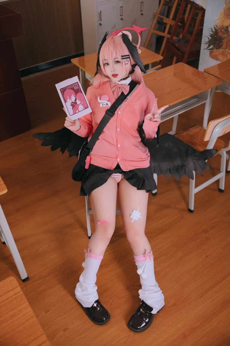 《下江小春jk》｜日奈娇(椎名莜) · 136张写真