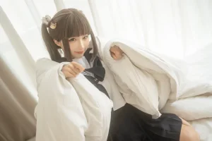 《被窝JK》｜蠢沫沫 · 15张写真、1 个视频