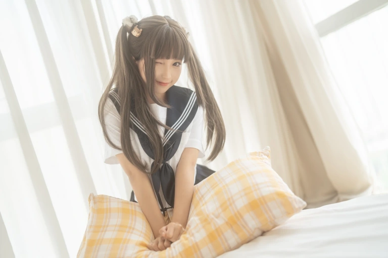 《被窝JK》｜蠢沫沫 · 15张写真、1 个视频