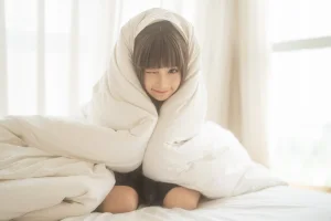 《被窝JK》｜蠢沫沫 · 15张写真、1 个视频
