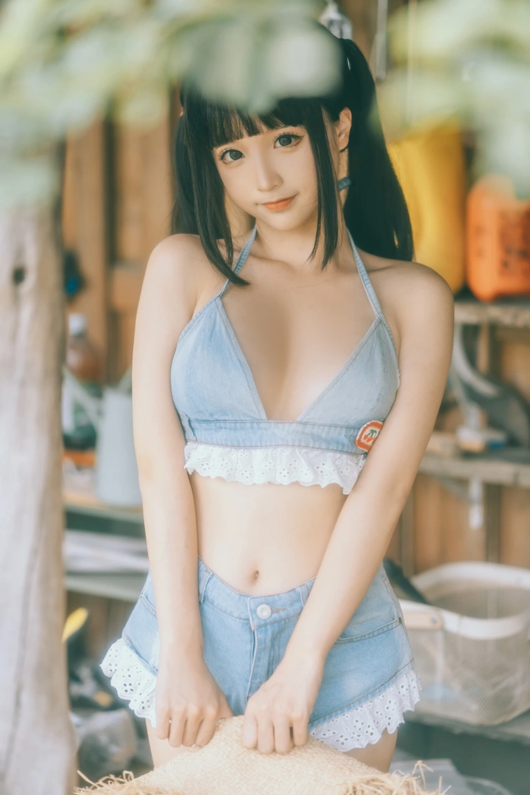 《大巴车》｜蠢沫沫 · 130张写真