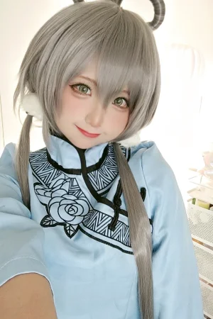 《四套自拍（血小板+黄漫老师+洛天依+间谍过家家）》｜蠢沫沫 · 28张写真