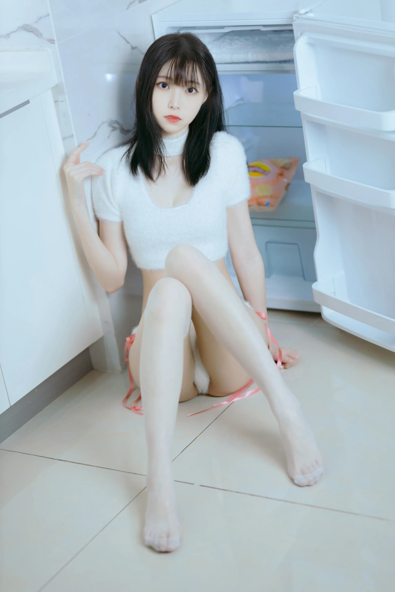 《纯欲毛衣》｜许岚 · 40张写真