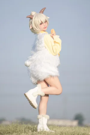 《懒羊羊cos》｜蠢沫沫 · 20张写真