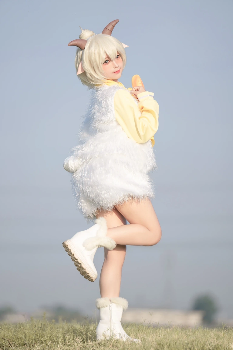 《懒羊羊cos》｜蠢沫沫 · 20张写真